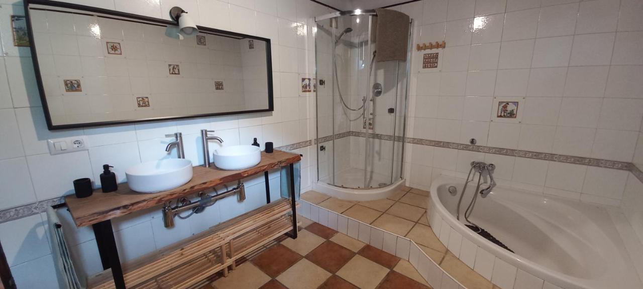 La Fabrica De Targarona Villa San Pedro de Torelló Eksteriør bilde